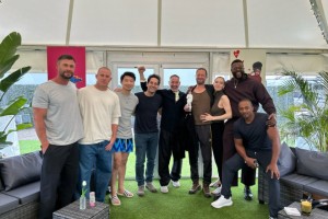 《复联5》开拍合照！锤哥、小唐尼、凡妮莎等现身